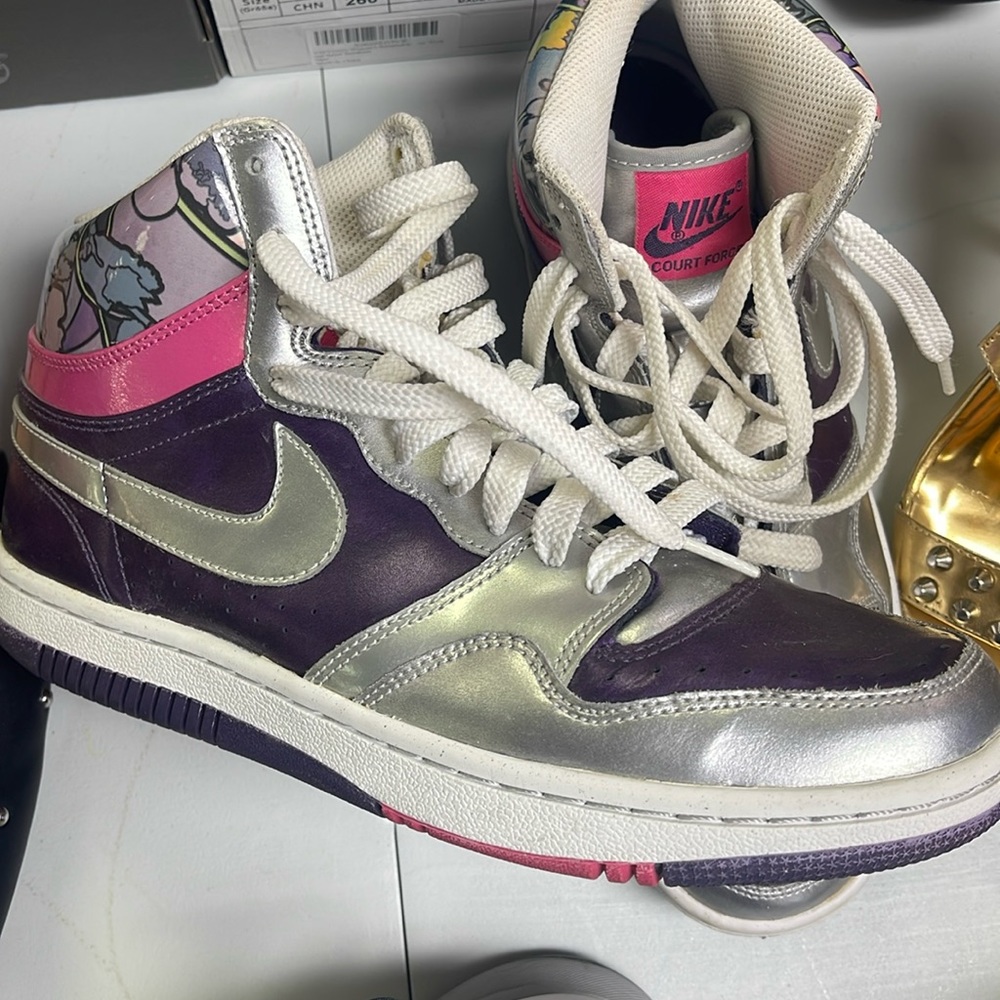 Nike size 10 vintage high tops